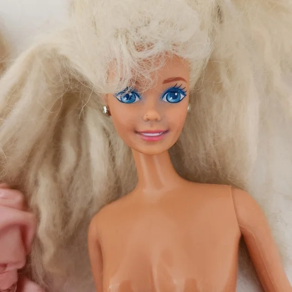 Vintage Barbie Doll Lot of 2 Dolls Blonde Pink Ruffle Dress 90s 1990s Blue Eyes - Picture 4 of 7